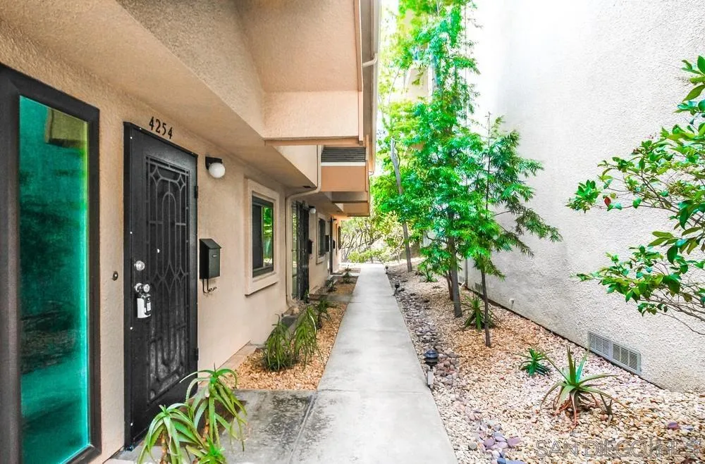 https://cdn.realtyfeed.com/cdn/127/250036893/936d571fb741a2a8a34b85c75331a096.webp