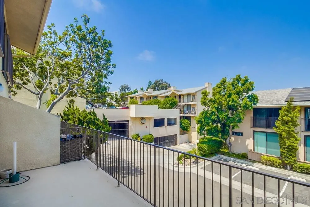 https://cdn.realtyfeed.com/cdn/127/250036893/a507b693eb115ba65a114cff29e6b937.webp