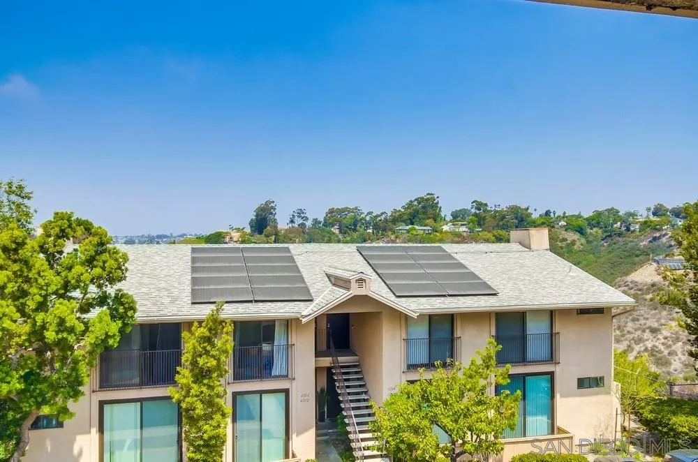 https://cdn.realtyfeed.com/cdn/127/250036893/aba84edd5fdf556cc67f9646d6fafbbb.webp