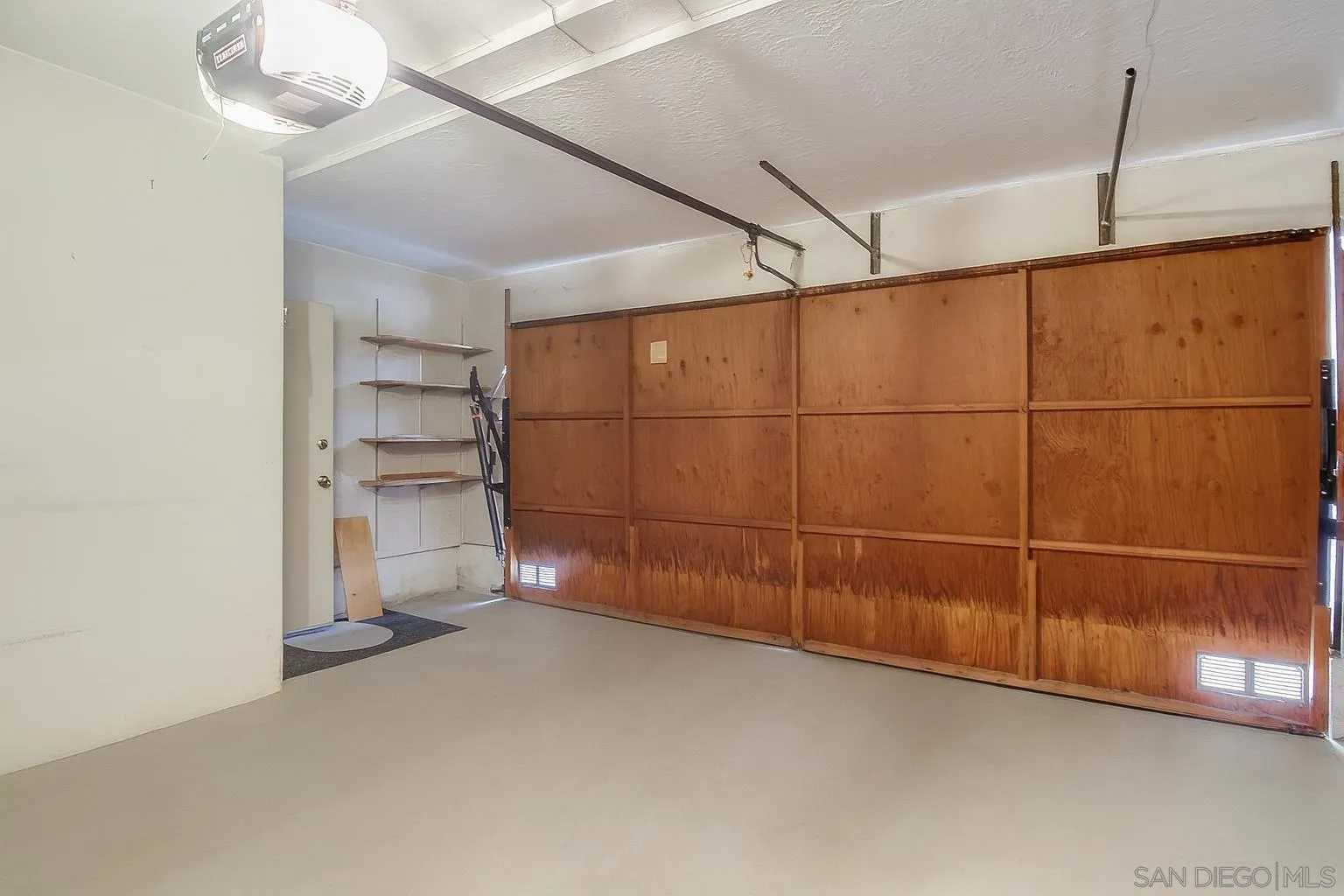 https://cdn.realtyfeed.com/cdn/127/250036893/e89f7d04c14fcfa9ae57a375e601275b.webp