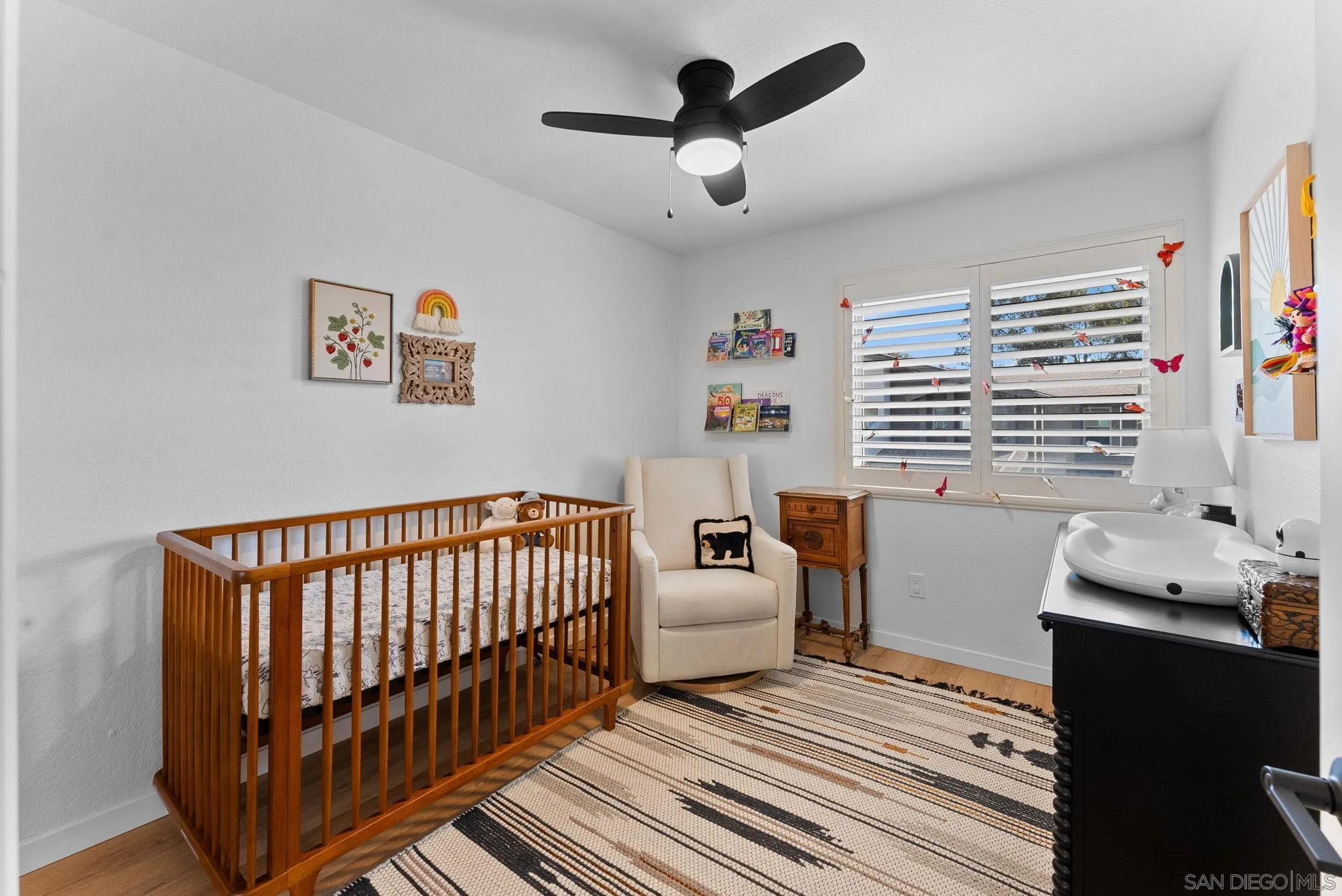 https://cdn.realtyfeed.com/cdn/127/250036894/113f0236f66afa5aa297f9aef41cb082.webp