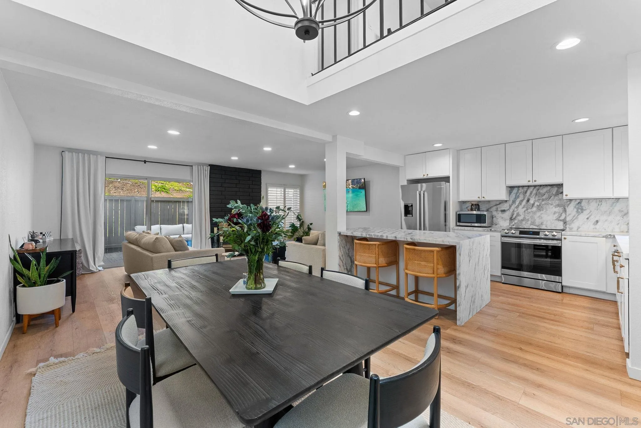 https://cdn.realtyfeed.com/cdn/127/250036894/4f33a7be4e463d0e2efb454b6ef05603.webp