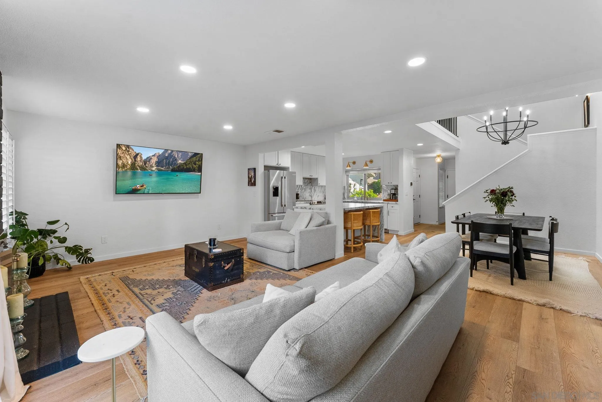 https://cdn.realtyfeed.com/cdn/127/250036894/825b0e923862572146f72b6022e47809.webp