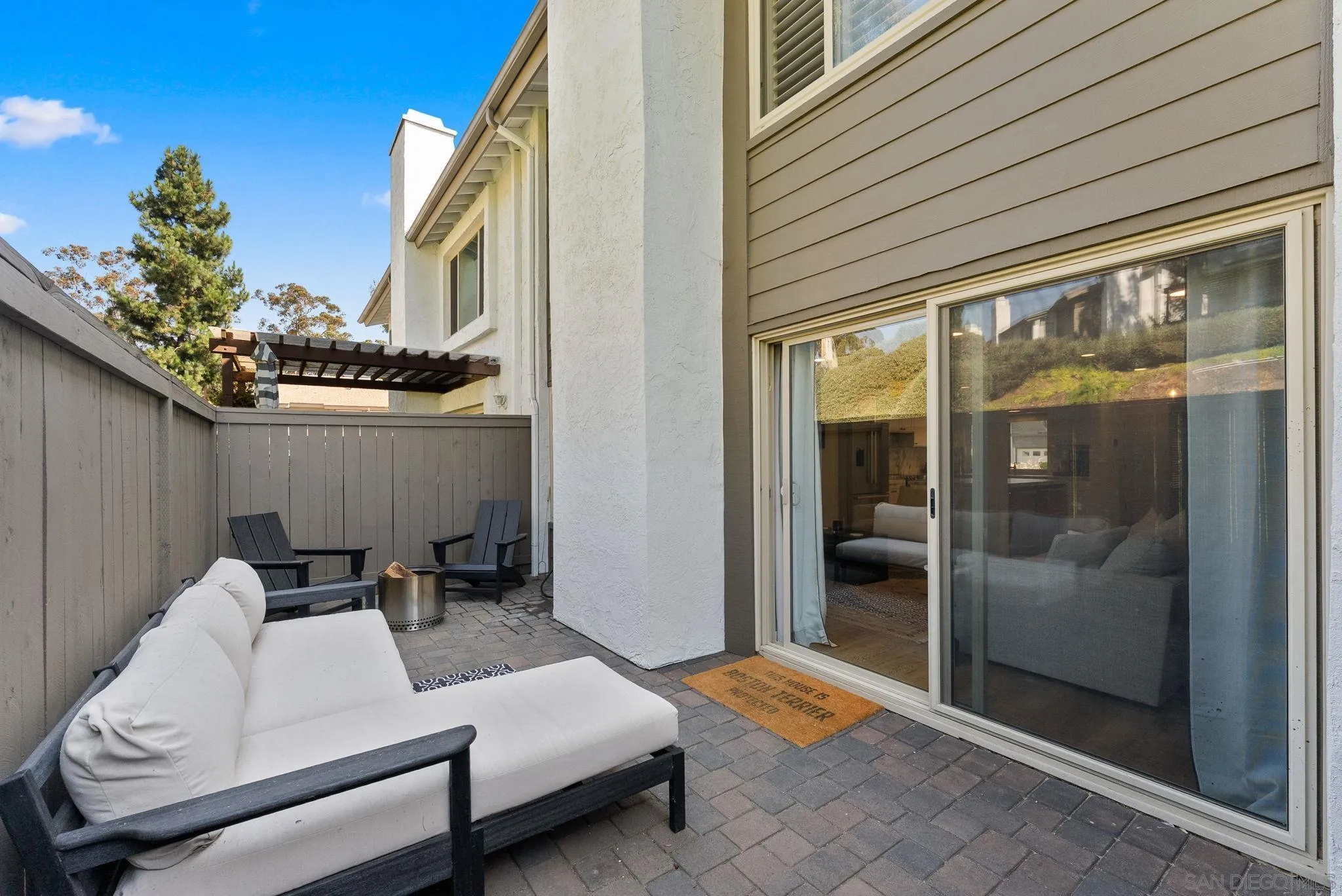 https://cdn.realtyfeed.com/cdn/127/250036894/a8a35d7d84af1901282f23f7cf87a4c5.webp