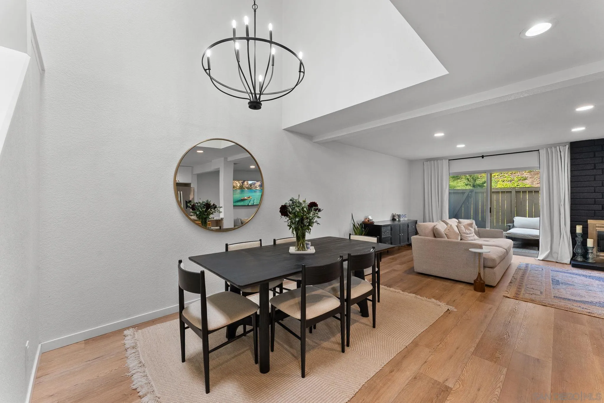 https://cdn.realtyfeed.com/cdn/127/250036894/c88615b5bcc30c6bbb15ccf07aec9eae.webp