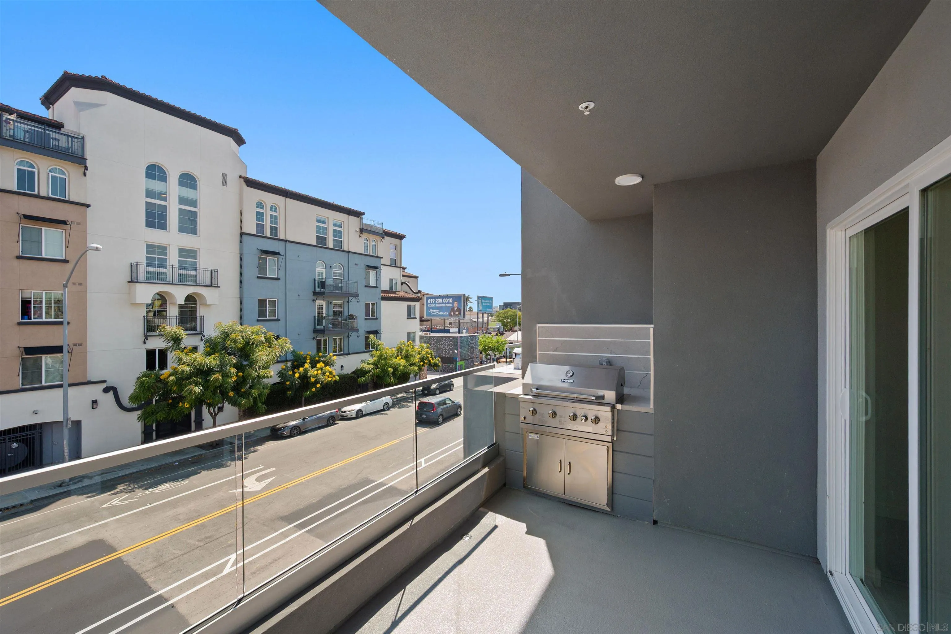 https://cdn.realtyfeed.com/cdn/127/250036895/89eca5a6fd626e0729773d169e90ec3d.webp