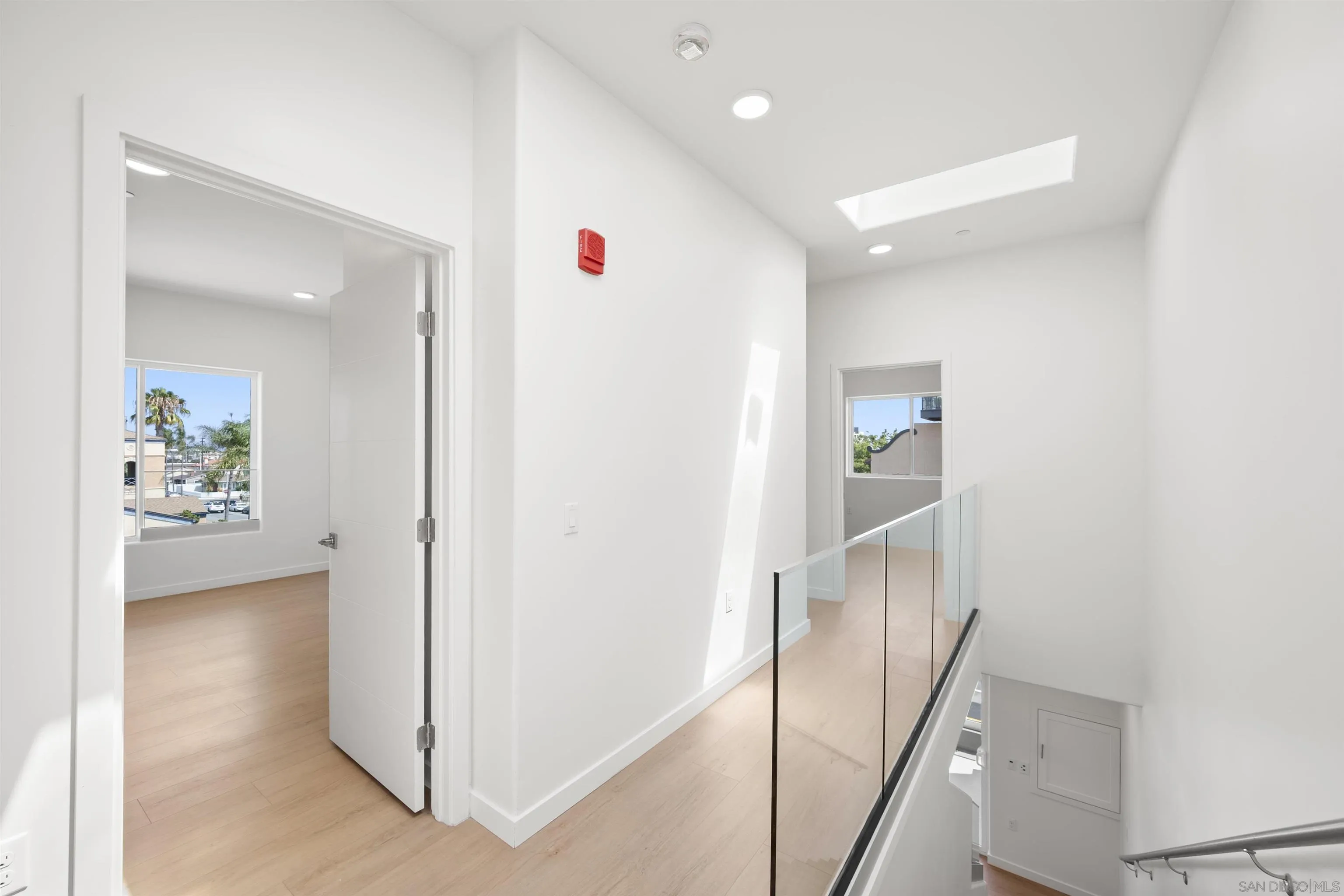 https://cdn.realtyfeed.com/cdn/127/250036895/cdd94e4e7fbf83eaa1bfc2623dbee88e.webp