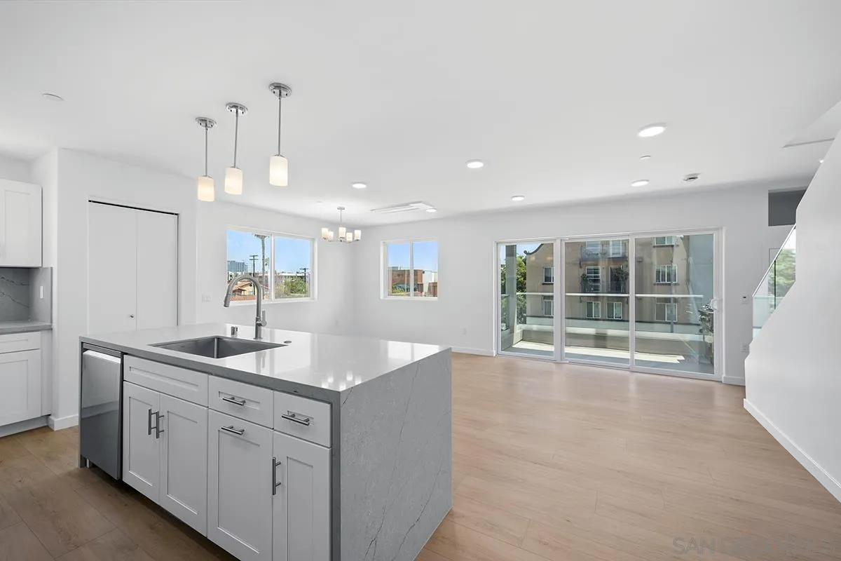 https://cdn.realtyfeed.com/cdn/127/250036895/fe533908f39a8c409615e6cef4d6d8f1.webp