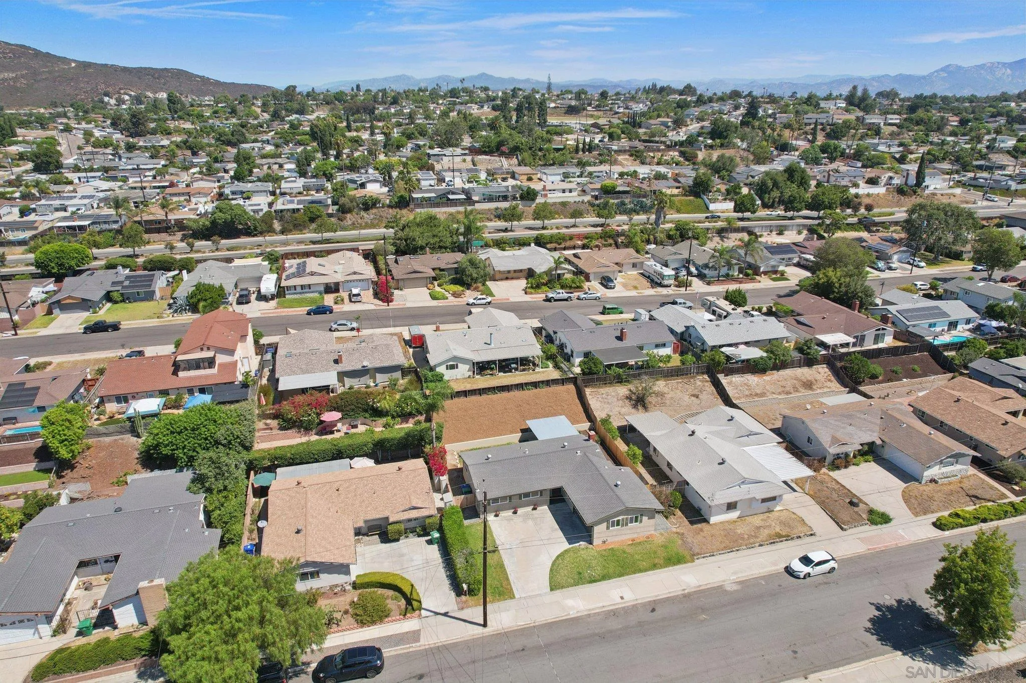 https://cdn.realtyfeed.com/cdn/127/250036896/694b2daff171ba38be7f63148c856200.webp