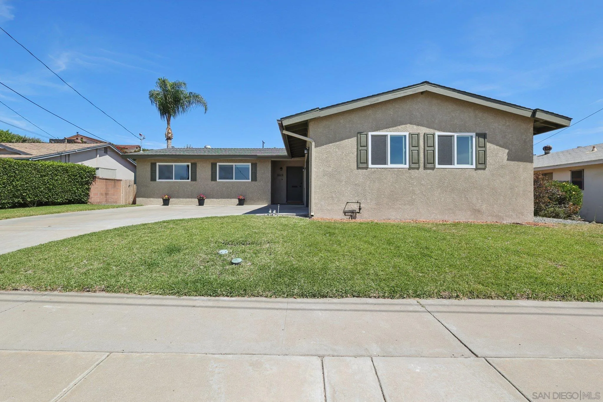 https://cdn.realtyfeed.com/cdn/127/250036896/8c1502ebc625d54f99c726934e1df4f5.webp