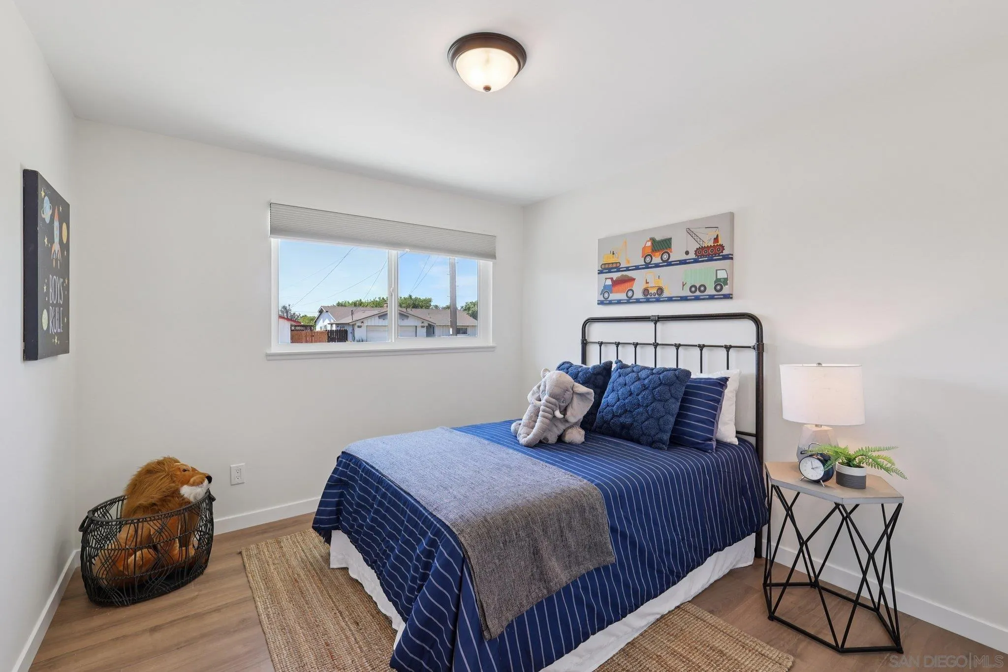 https://cdn.realtyfeed.com/cdn/127/250036896/e4365fd0eed71fa2b93d66db77142457.webp