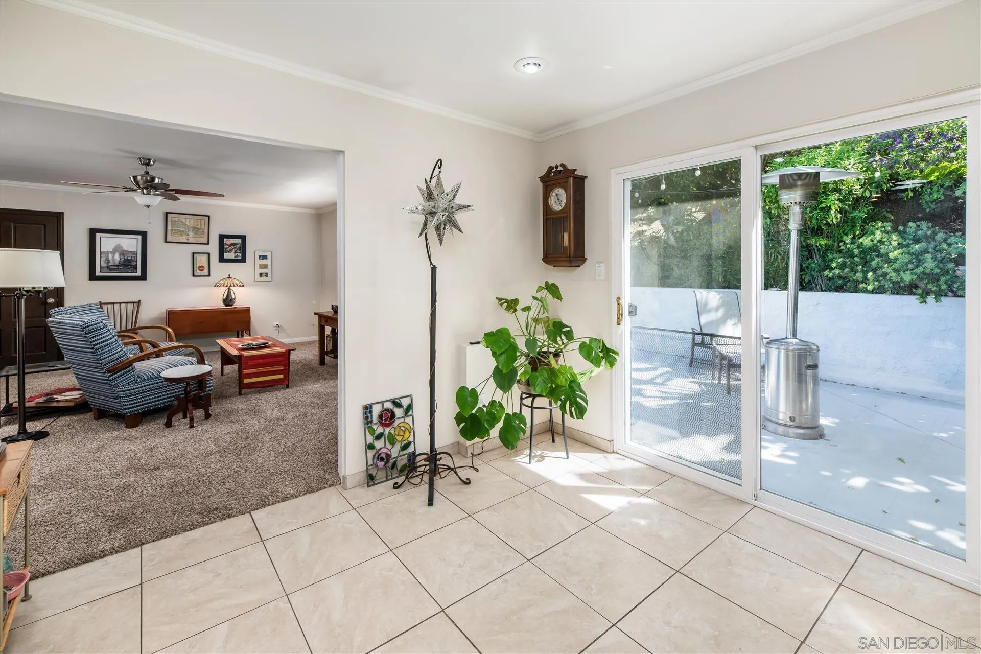 https://cdn.realtyfeed.com/cdn/127/250036898/a44fae9fe83d4a96919cddf7bffea7a7.webp