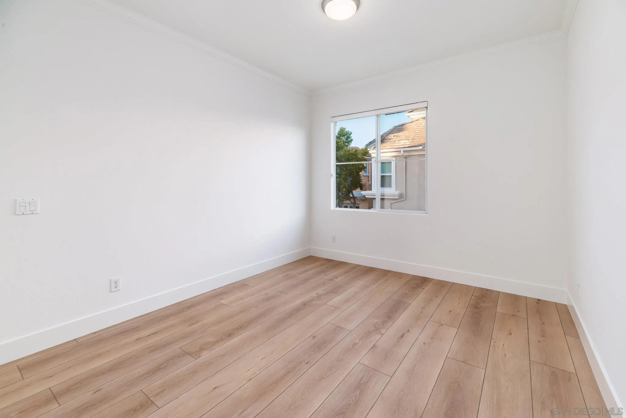 https://cdn.realtyfeed.com/cdn/127/250036899/161b90279765f706280bafa03e42a67a.webp