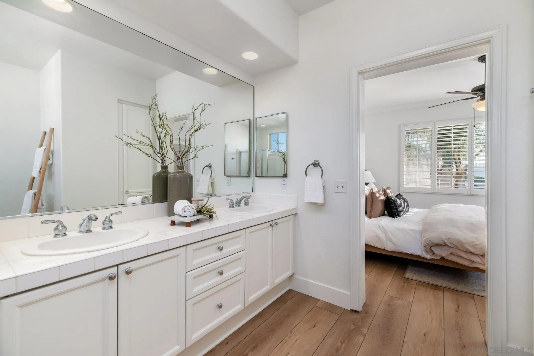 https://cdn.realtyfeed.com/cdn/127/250036899/60a5026558858335dc8ea8604dfed57d.webp