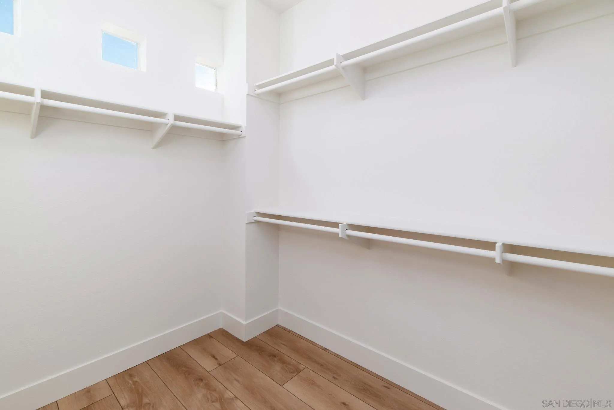 https://cdn.realtyfeed.com/cdn/127/250036899/b2c2125d969f6843a84088cf7f6de5ed.webp