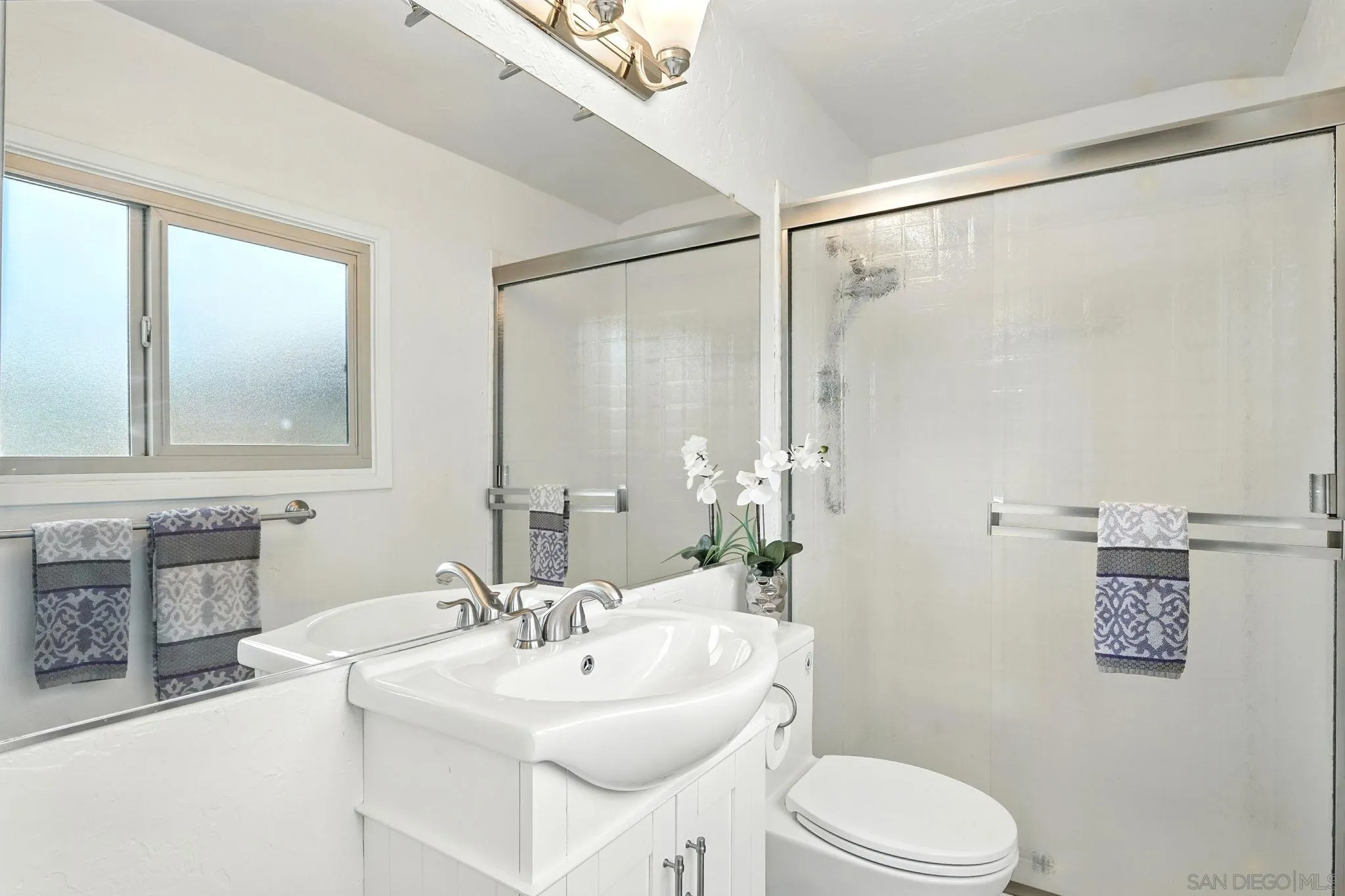 https://cdn.realtyfeed.com/cdn/127/250036900/091309e8c7fafab4ec3781fc0ef6a34b.webp