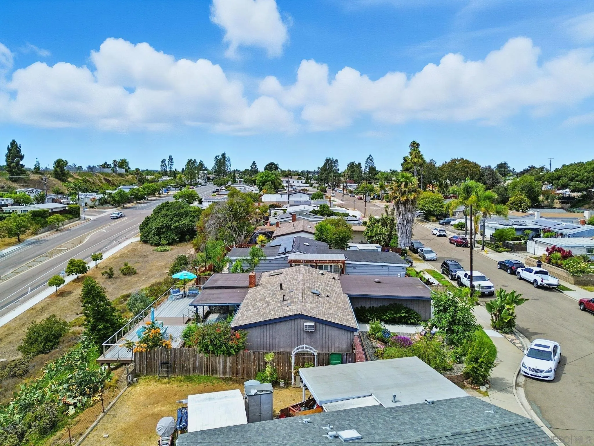 https://cdn.realtyfeed.com/cdn/127/250036900/15a3cd8b0cd6c0b0da000da97744fcdb.webp