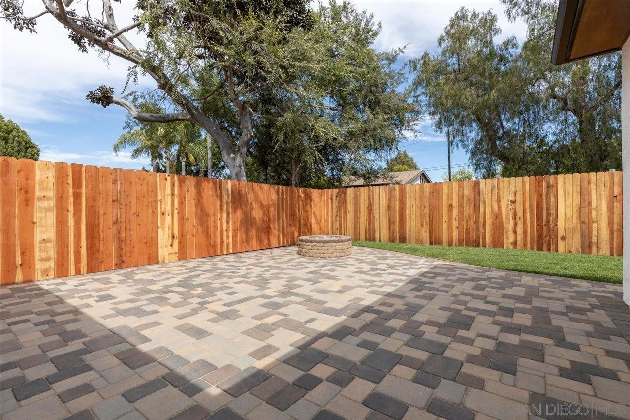 https://cdn.realtyfeed.com/cdn/127/250036901/23810dbb9a74cac4614d7053762773de.webp