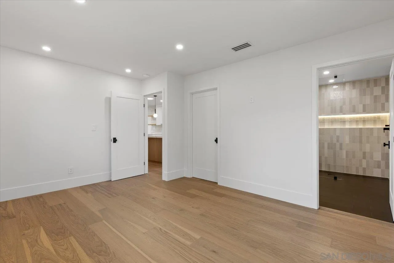 https://cdn.realtyfeed.com/cdn/127/250036901/2e4796c1dcd24e6985b3fc5e813f8789.webp