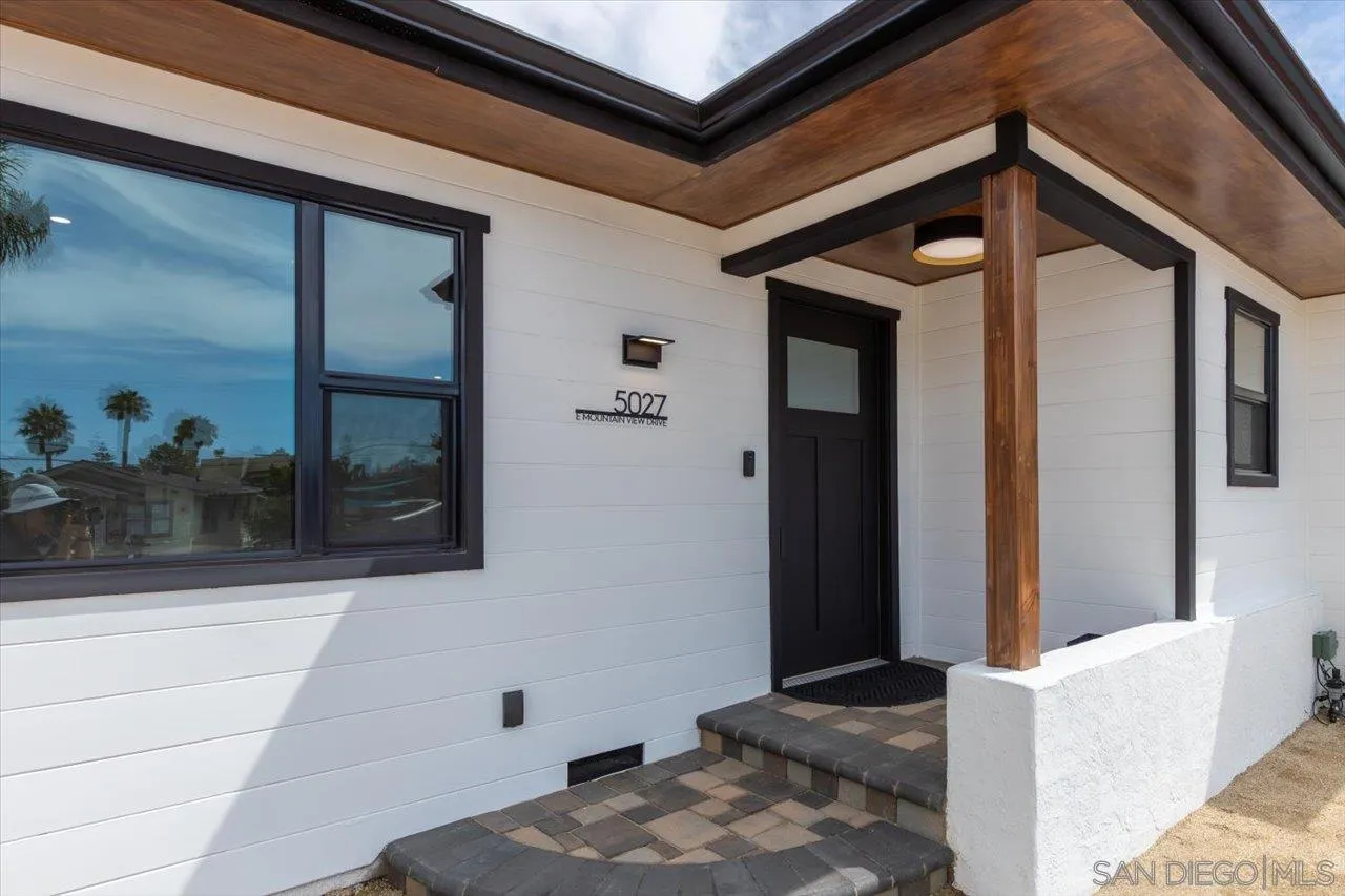 https://cdn.realtyfeed.com/cdn/127/250036901/4973cc1d2886f43bbf79eb93a4cccfaf.webp
