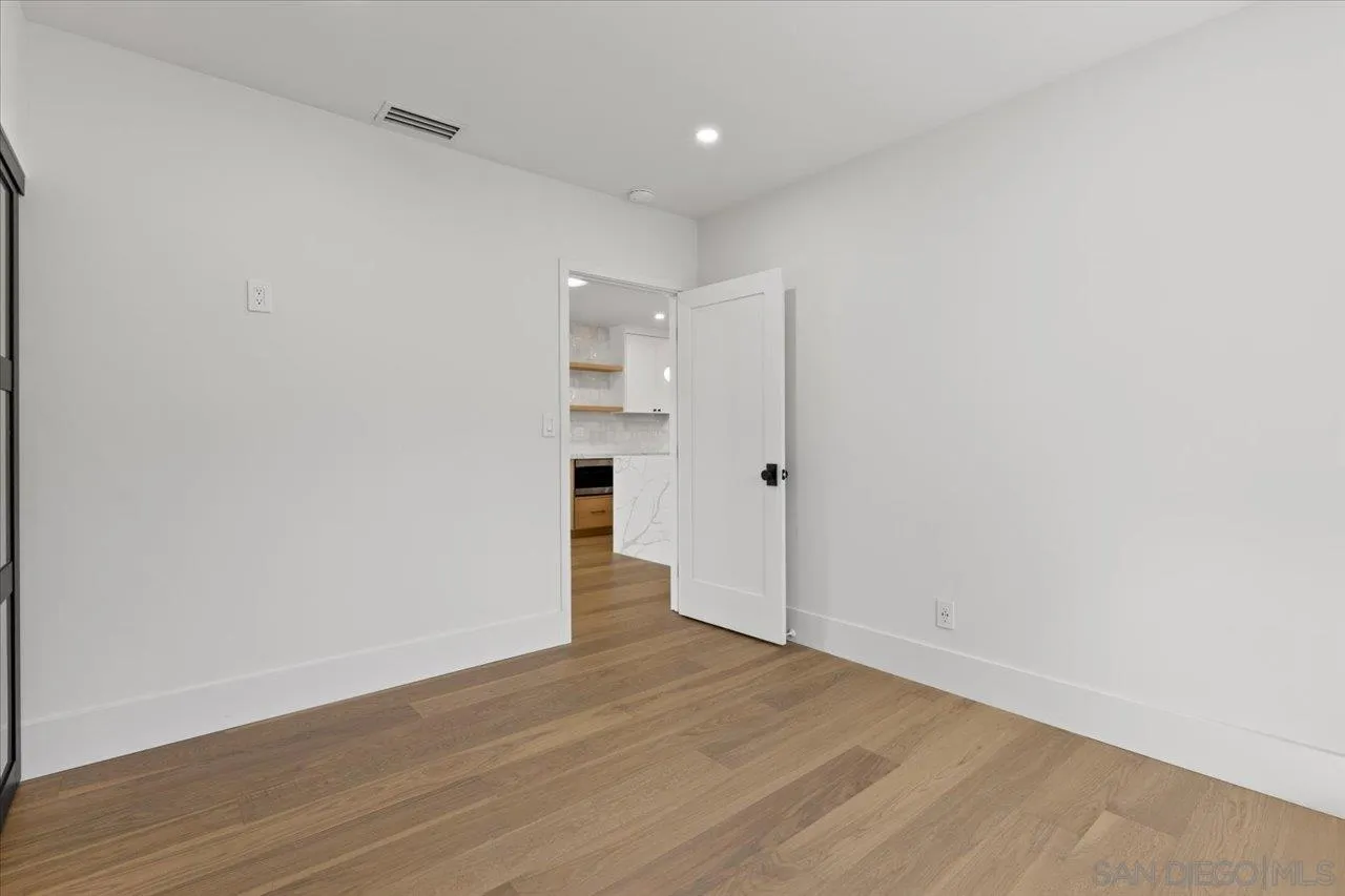 https://cdn.realtyfeed.com/cdn/127/250036901/55f0171502cd94669278143b3b8fe247.webp