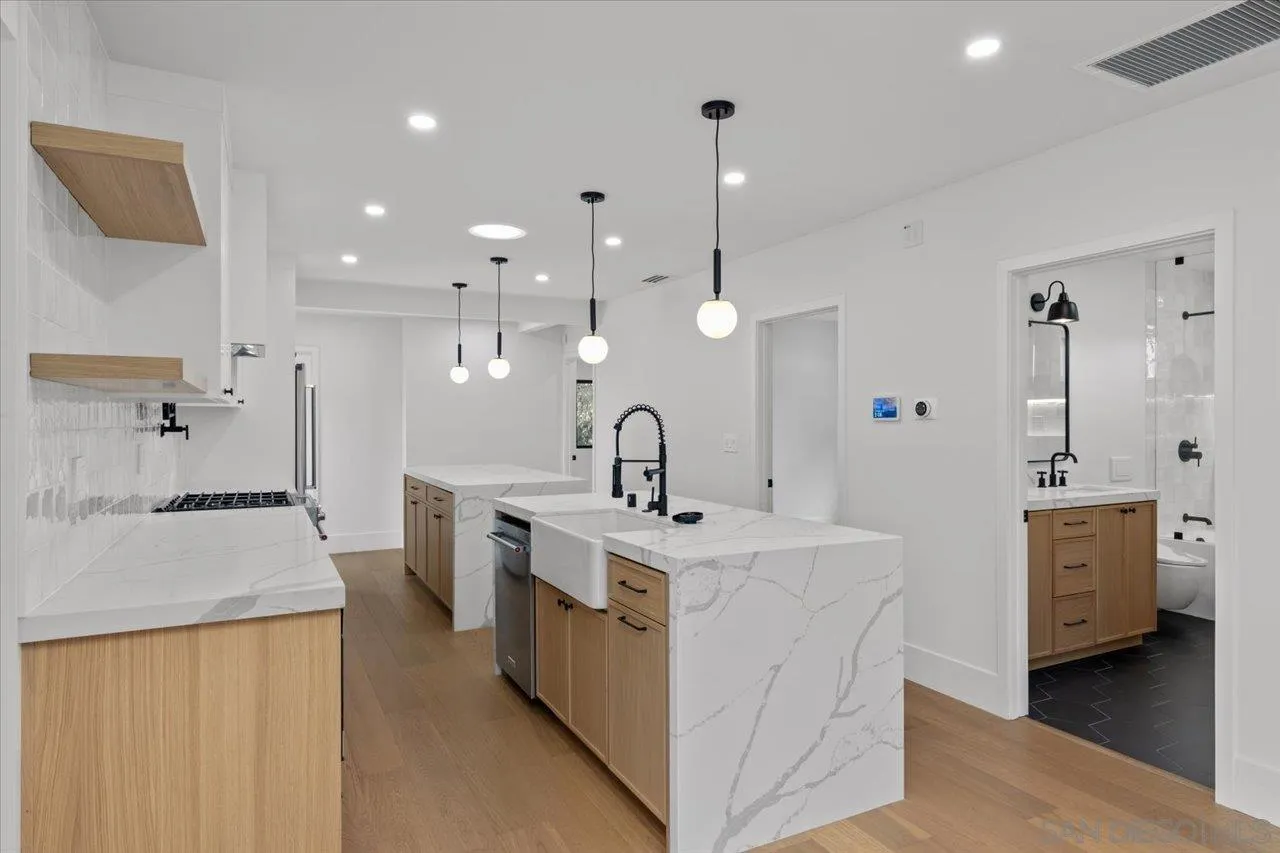 https://cdn.realtyfeed.com/cdn/127/250036901/5dda1149e1a3a80f9f9954a25321f375.webp