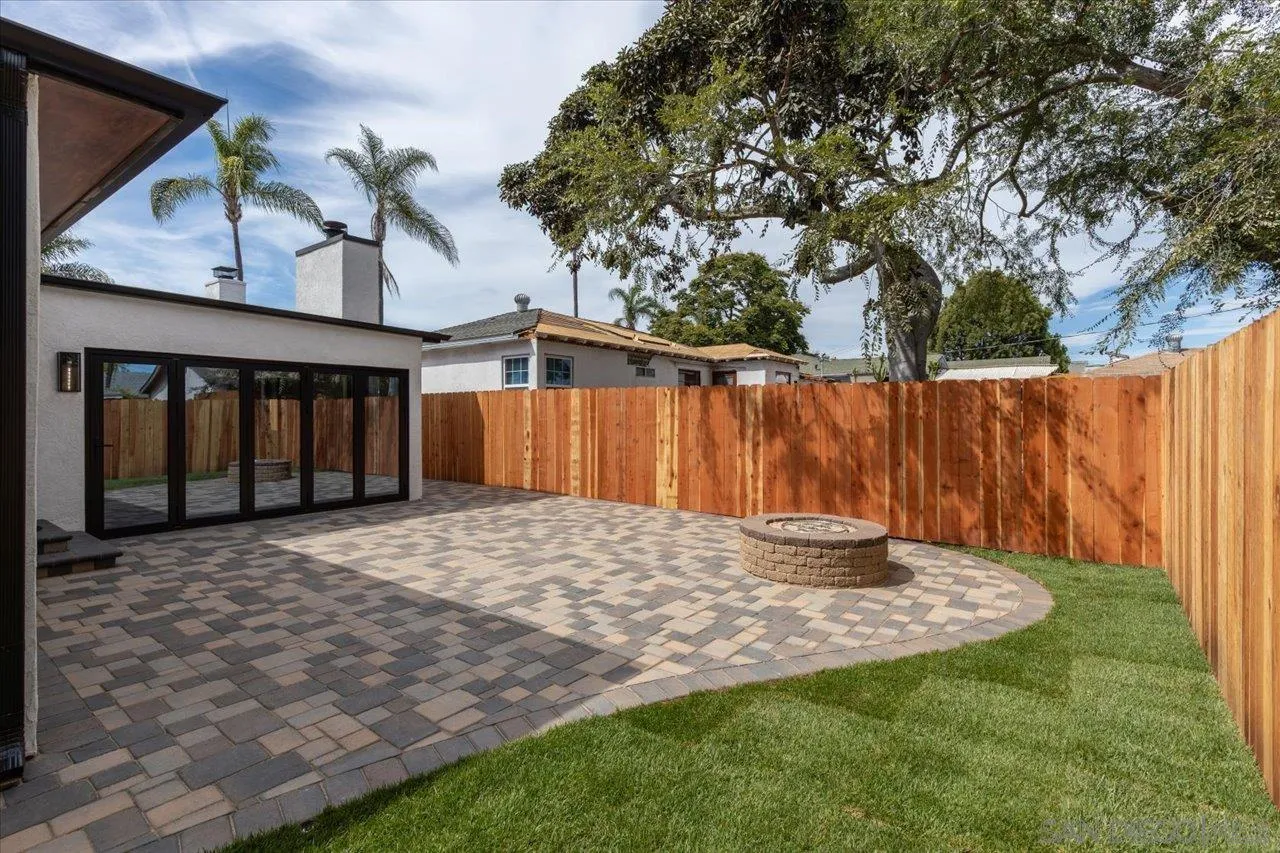 https://cdn.realtyfeed.com/cdn/127/250036901/bfc714768eddb66a9c031fe4facd8ea5.webp