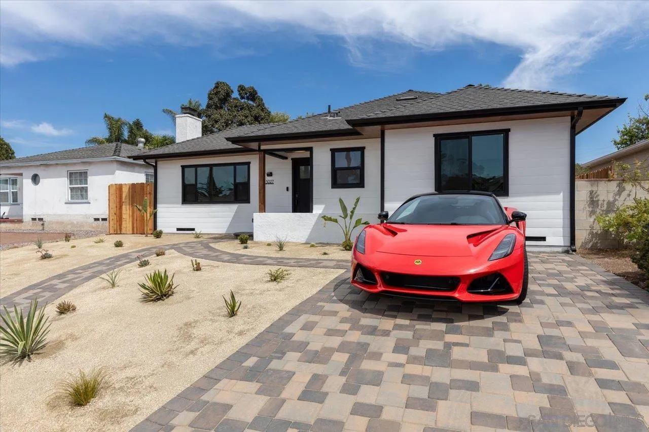 https://cdn.realtyfeed.com/cdn/127/250036901/cc5c67420f2ed7bfb0621b96be700d67.webp