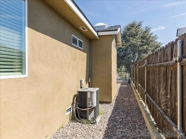 https://cdn.realtyfeed.com/cdn/127/250036902/ddb3750596395f3143c24a6b63b55b8d.webp