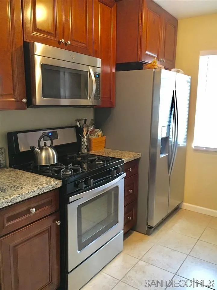 https://cdn.realtyfeed.com/cdn/127/250036903/33bd24deedf76a971c5752139470c5d8.webp
