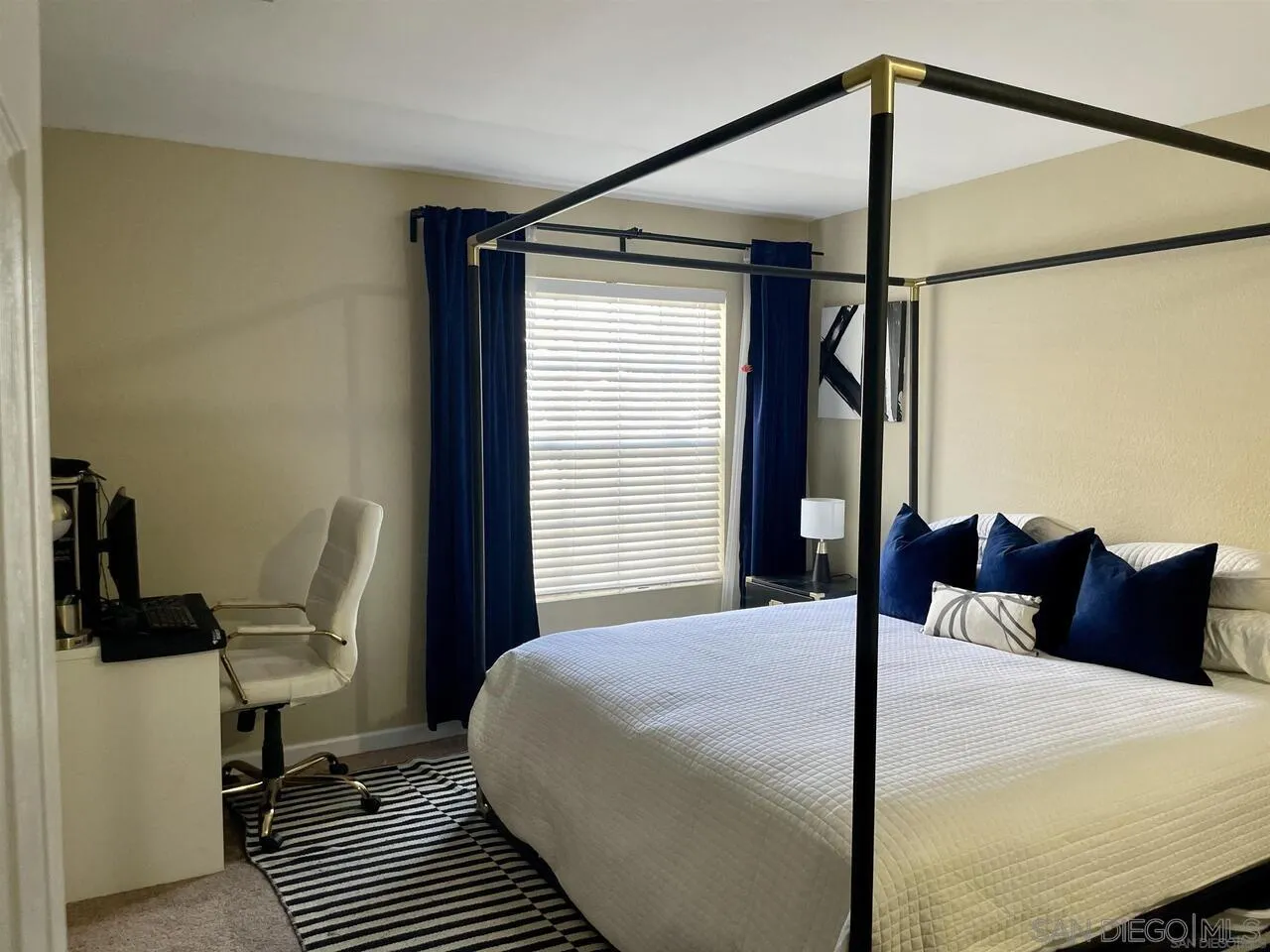 https://cdn.realtyfeed.com/cdn/127/250036903/47f67dd0d37311c9d9aed5194c4958fc.webp