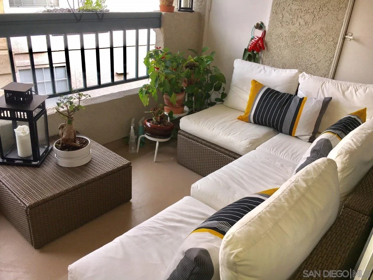 https://cdn.realtyfeed.com/cdn/127/250036903/7890aea7a6481e81a825c29cde7487d0.webp
