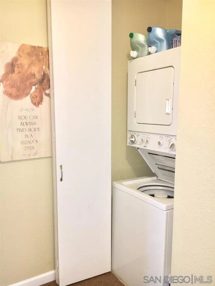 https://cdn.realtyfeed.com/cdn/127/250036903/888692d94960fd4221408f25cc1bddd7.webp