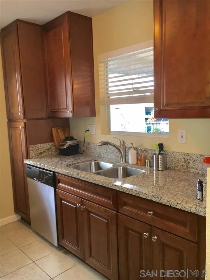 https://cdn.realtyfeed.com/cdn/127/250036903/9ea0841ec433c18e5e042c3125b2865c.webp