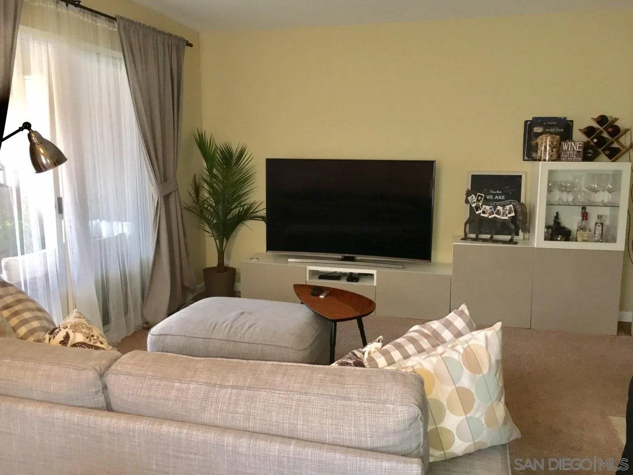 https://cdn.realtyfeed.com/cdn/127/250036903/f003eea7c2f3af39be88b358602d9593.webp