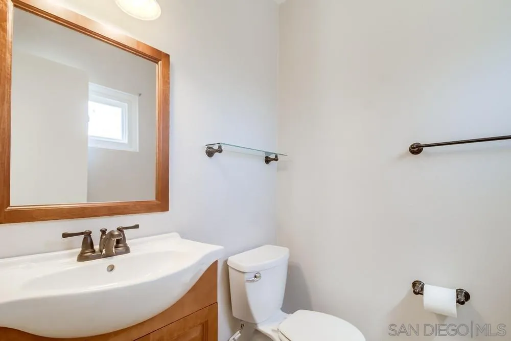 https://cdn.realtyfeed.com/cdn/127/250036904/5d8ce511b7bb701dc6c96bbb238b173c.webp