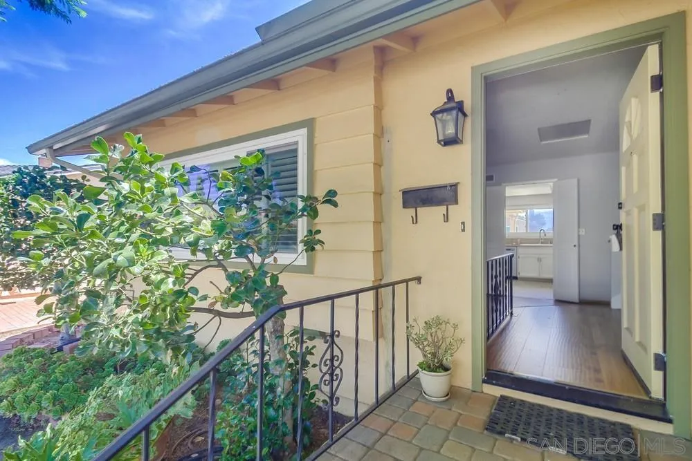 https://cdn.realtyfeed.com/cdn/127/250036904/676695b47192038a7da109ed06b0bef0.webp