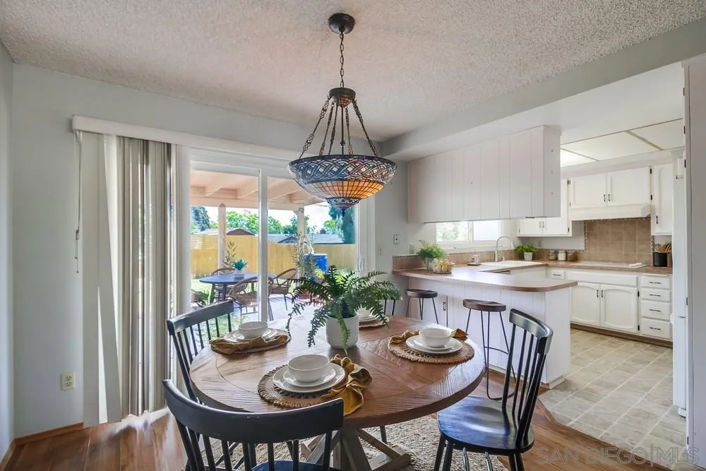 https://cdn.realtyfeed.com/cdn/127/250036904/c4e94ed6e6d55fa7f16eee44a34aeebf.webp