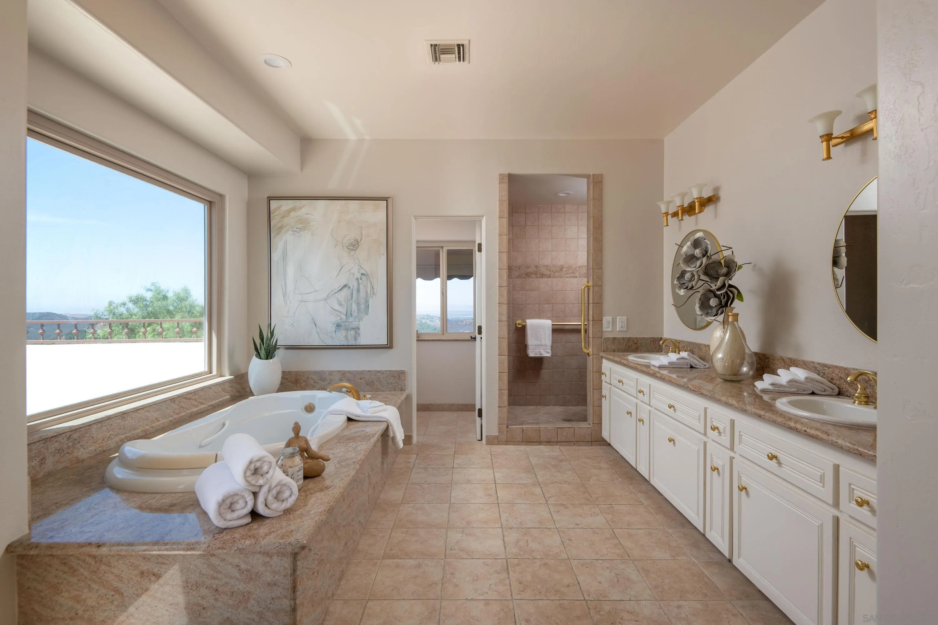 https://cdn.realtyfeed.com/cdn/127/250036905/646e539a08576fdf6908fecad33c9a45.webp