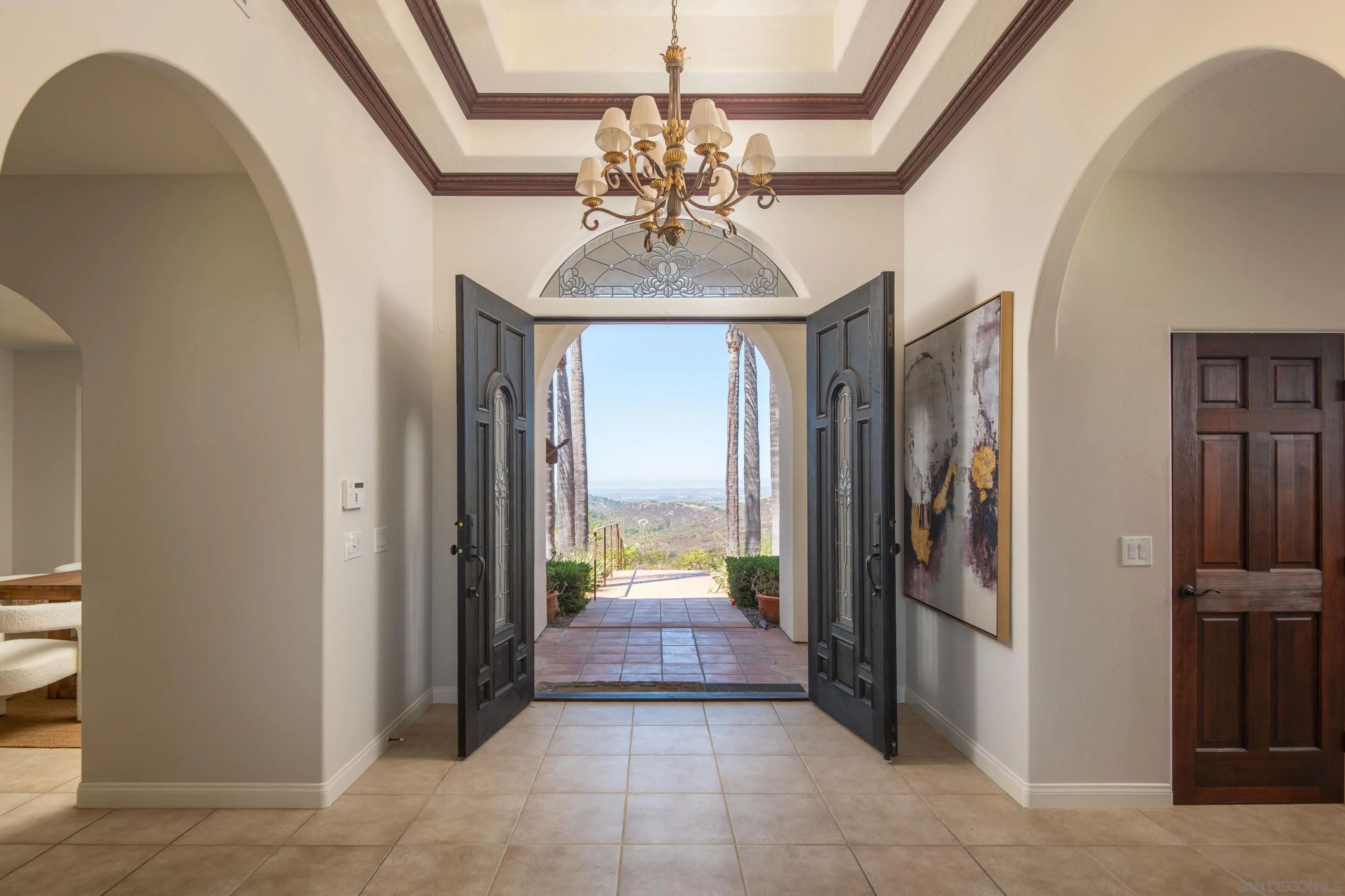 https://cdn.realtyfeed.com/cdn/127/250036905/e3c33e803cfc56166f929ed46376bab3.webp