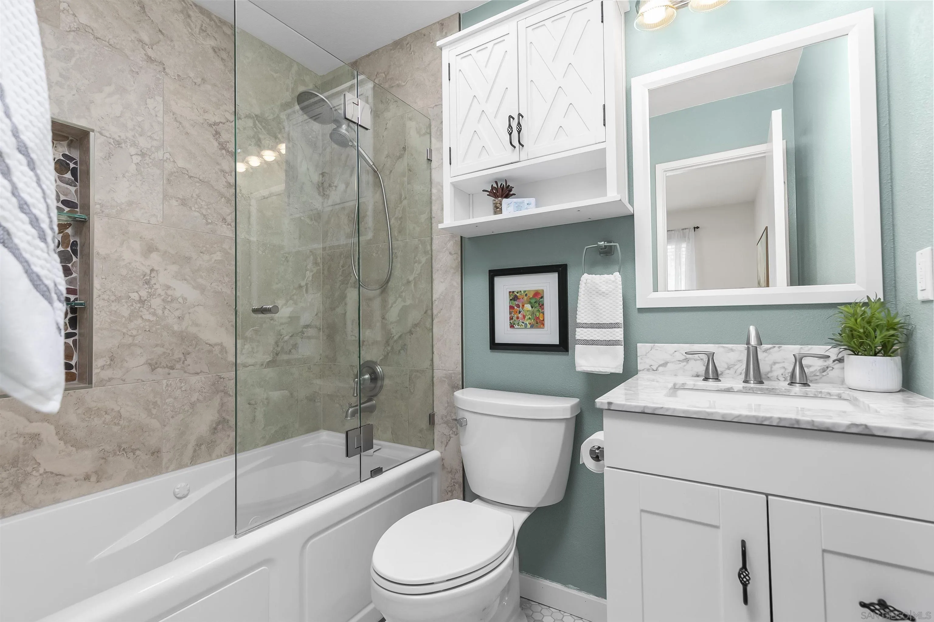 https://cdn.realtyfeed.com/cdn/127/250036908/88642789372594b94e93cb200dd1e1d3.webp