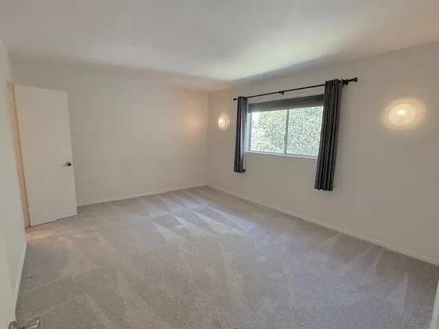 https://cdn.realtyfeed.com/cdn/127/250036910/065061b50bb4f577e09301a3a696f7b0.webp