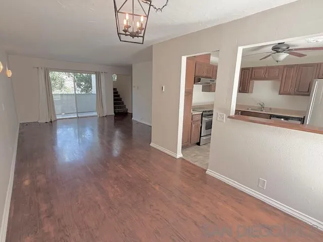 https://cdn.realtyfeed.com/cdn/127/250036910/b5b18a5624a047875b58b84841d7304c.webp
