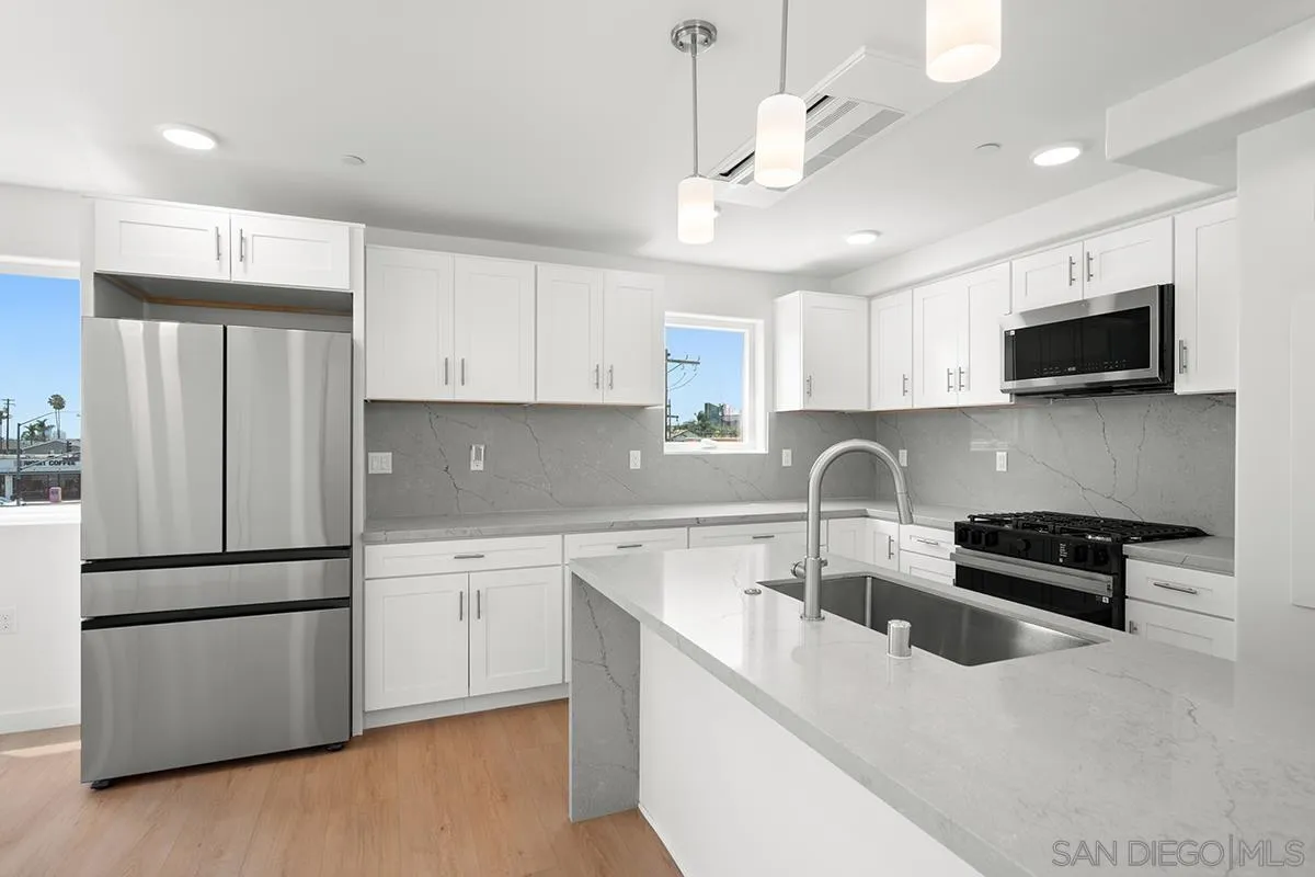 https://cdn.realtyfeed.com/cdn/127/250036911/d94ff10036097076c770dab59271a790.webp