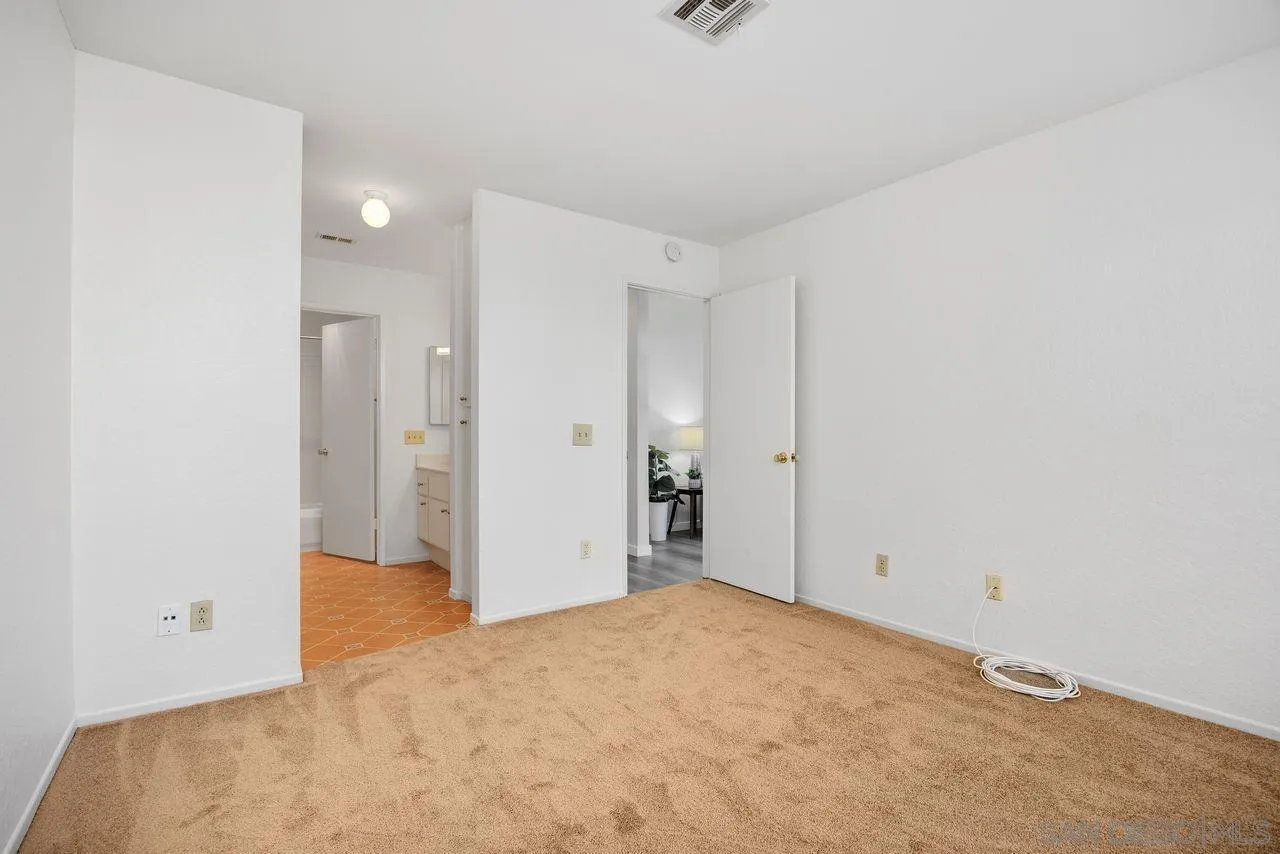 https://cdn.realtyfeed.com/cdn/127/250036915/327e0a5154ea112b749233b52a202869.webp