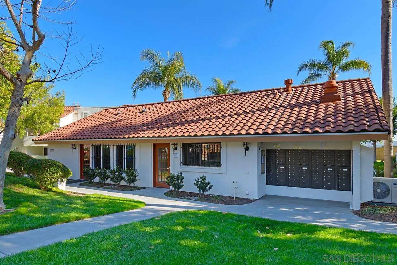 https://cdn.realtyfeed.com/cdn/127/250036915/42f2d58bfc714b1f1c5be1fe158026c8.webp