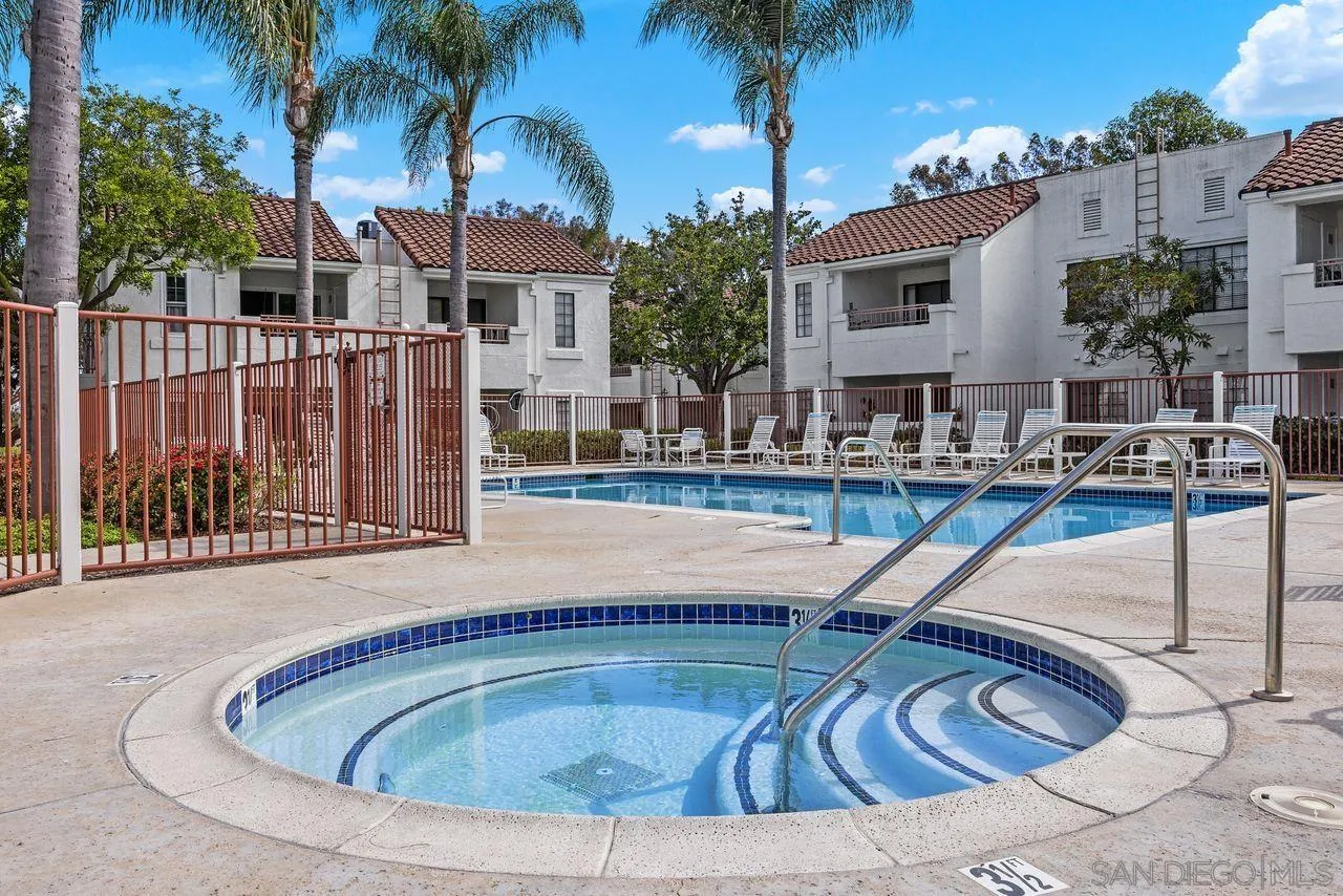 https://cdn.realtyfeed.com/cdn/127/250036915/70bf8812c5814f30610eea5ddfd4b238.webp