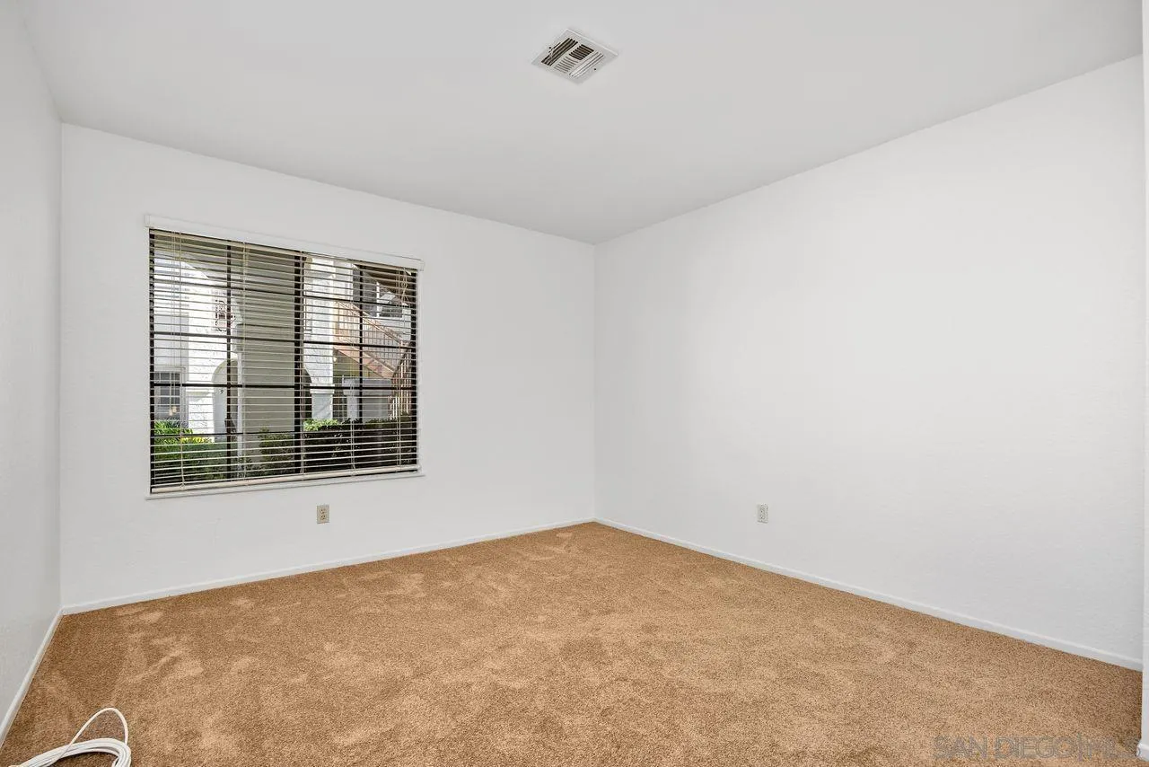 https://cdn.realtyfeed.com/cdn/127/250036915/b2459130d7cc30506c9ea3a25e4ae820.webp