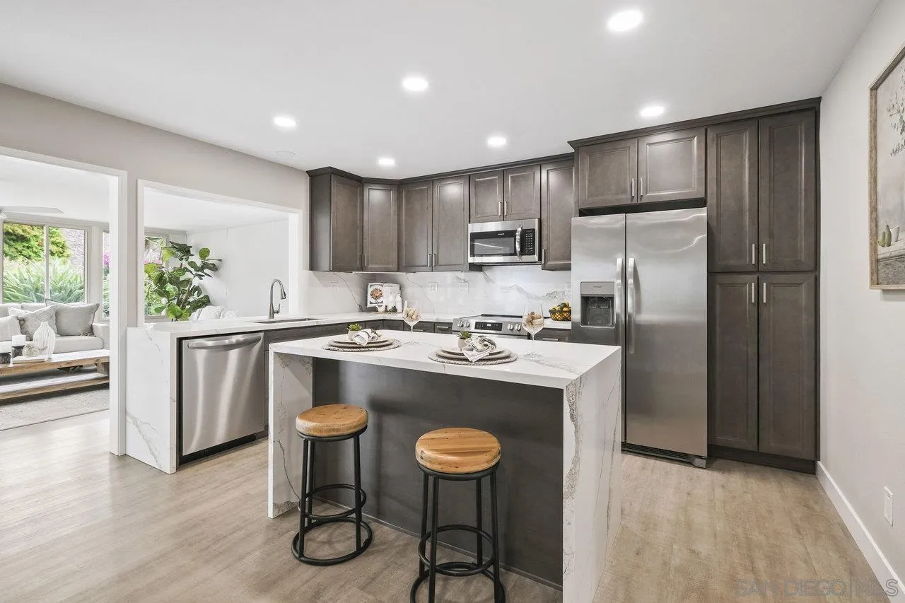 https://cdn.realtyfeed.com/cdn/127/250036917/1a001d8b075d3753cb5569c416b52689.webp