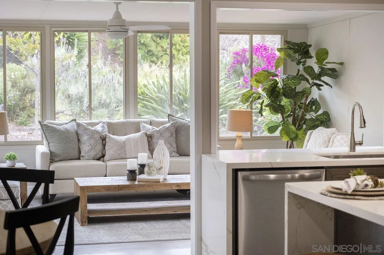 https://cdn.realtyfeed.com/cdn/127/250036917/8cbe89e1abd0d06d99324503ff00c344.webp